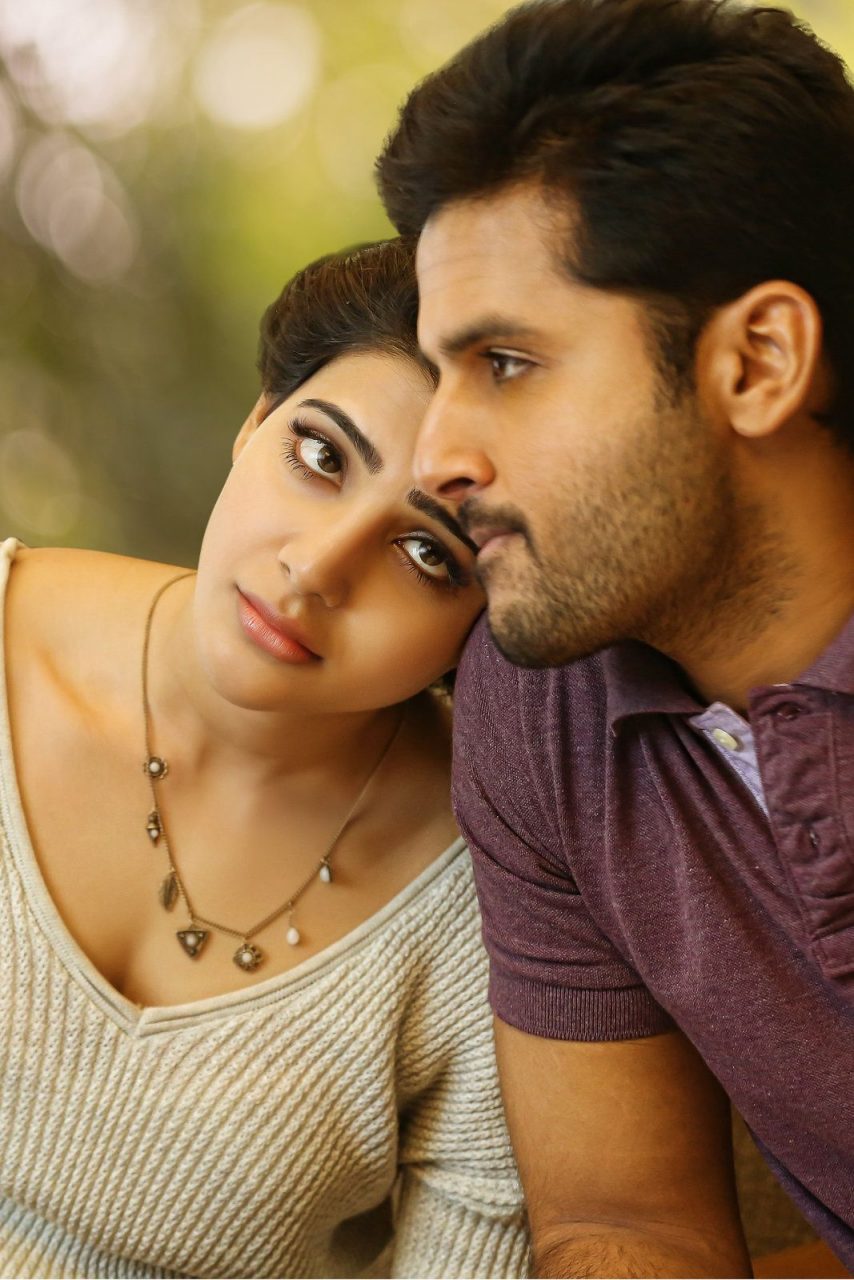 A Aa Telugu Movie Romantic Hot Stills HD