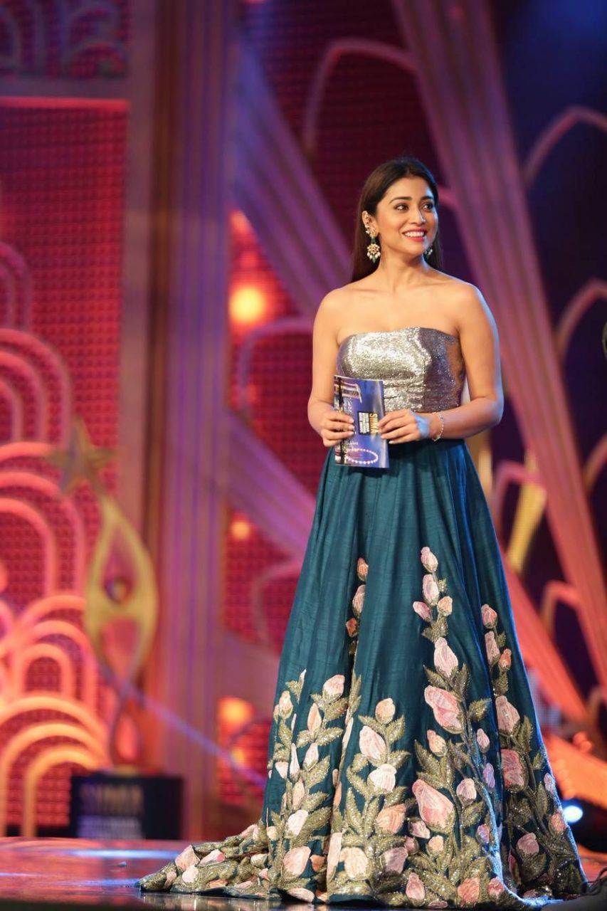 Award Function Image Of Shriya Saran