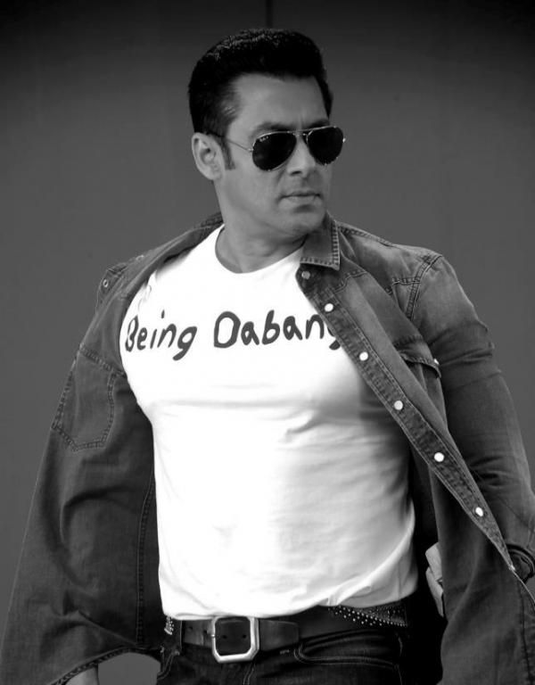 Salman Khan 100+ Hot HD Wallpapers And Images 