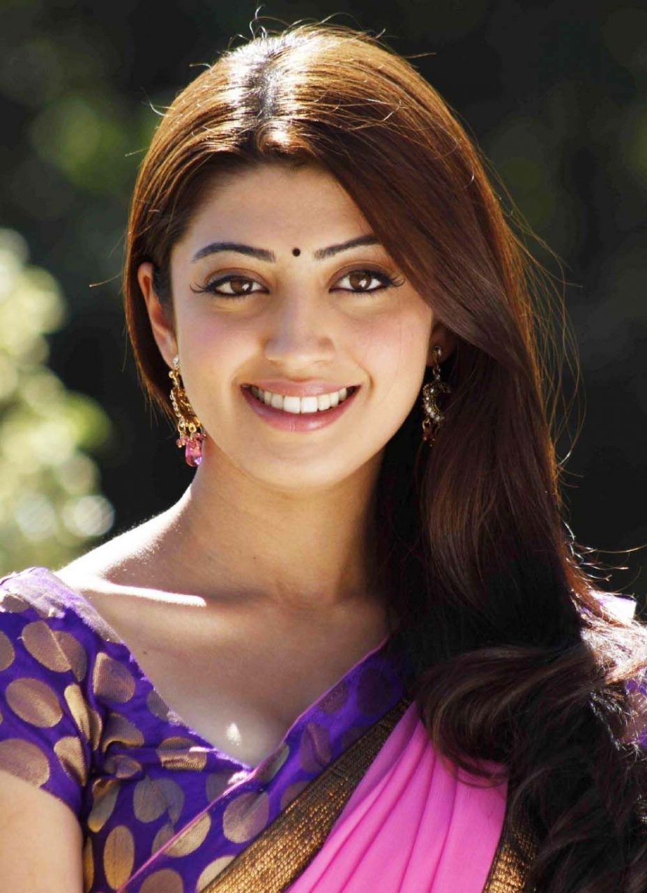 Cute Smiling Pics Of Pranitha Subhash