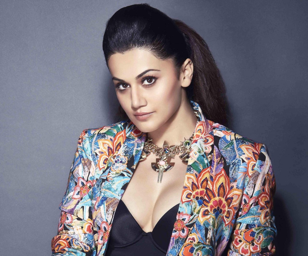 Stunning Hot Look Image Of Tapsee Pannu