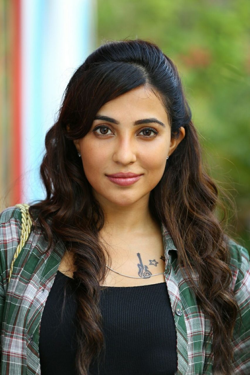 Hot Pics Of Parvatii Nair