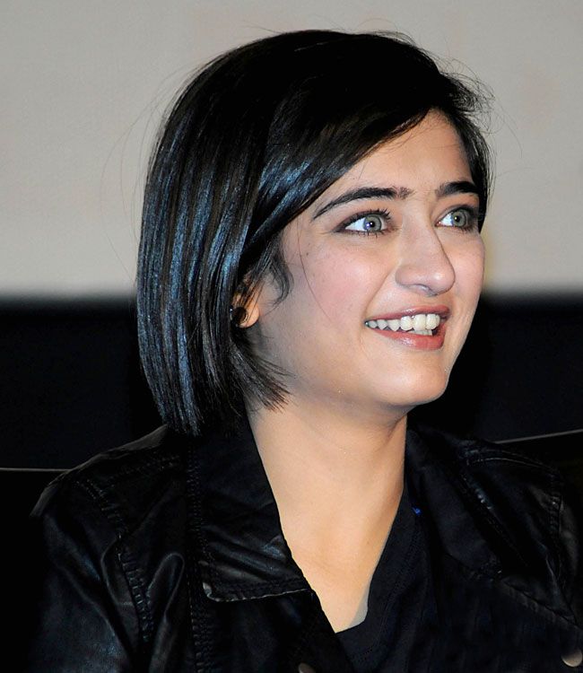 Akshara Haasan Latest Cute Images And Photos Collections 