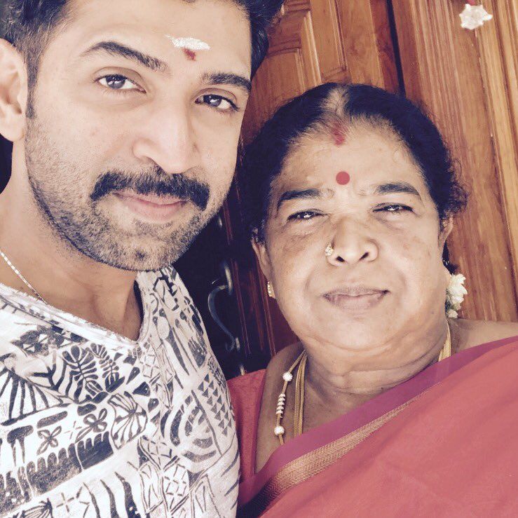 Arun Vijay And His Mom