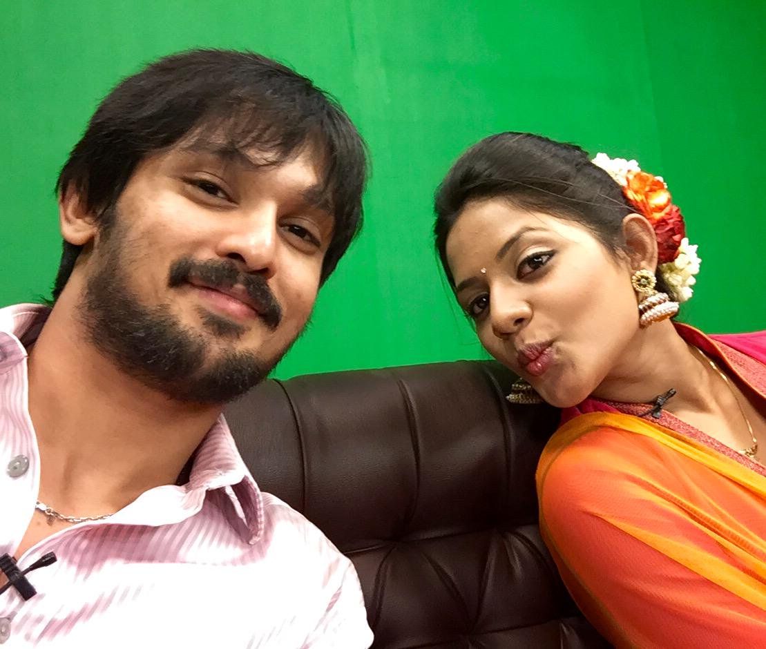 Nakul And Aishwariya Cute Selfie