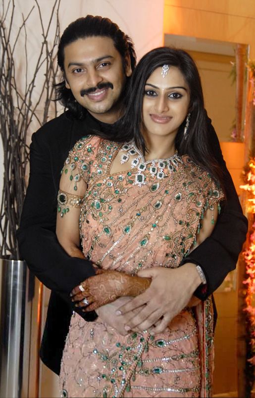 Srikanth With His Wife Cute Pics