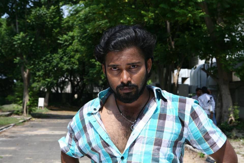 Hot Look Pics Of Attakathi Dinesh