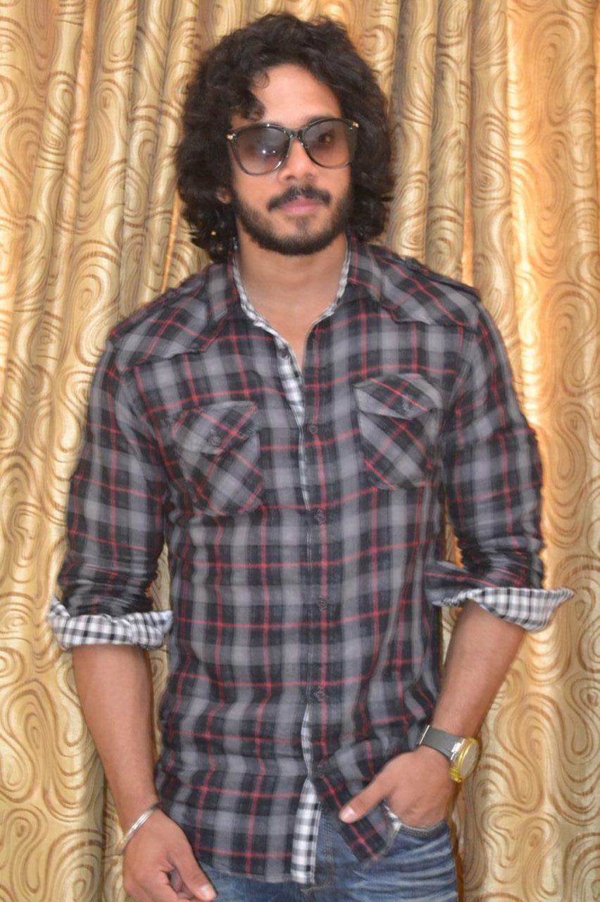 New Hairstyle Pics Of Bharath